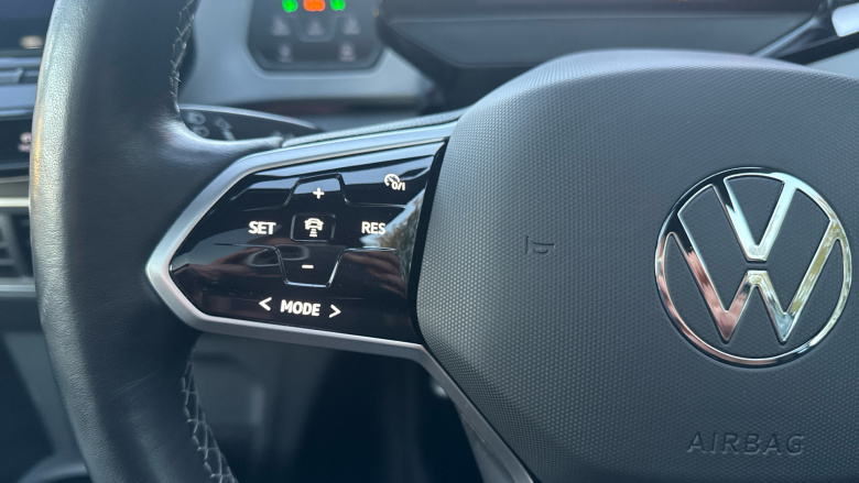 Volkswagen ID.3 150kW Family Pro Performance 58kWh 5dr Auto Electric Hatchback